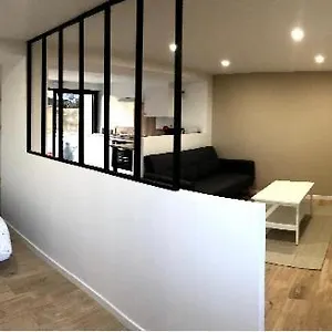 Immeuble Renove Au Centre D'auch. Auch